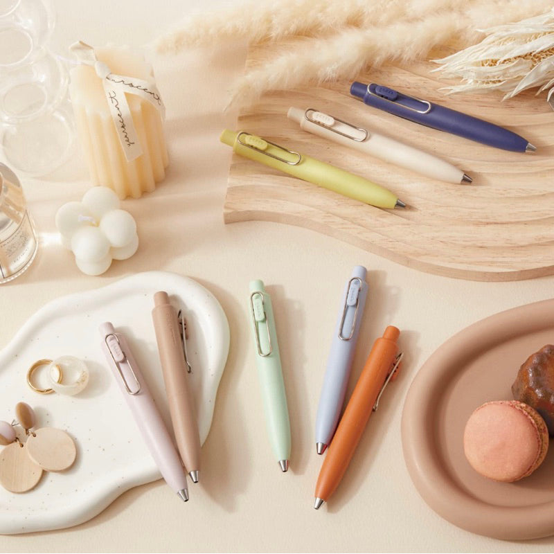 Uni-ball One P Gel Pens - 0.38 / 0.5 mm