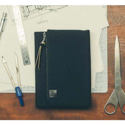 Hobonichi A6 / A5 / Weeks Notebook Cover - Tragen (Black) With Pen Case Flap